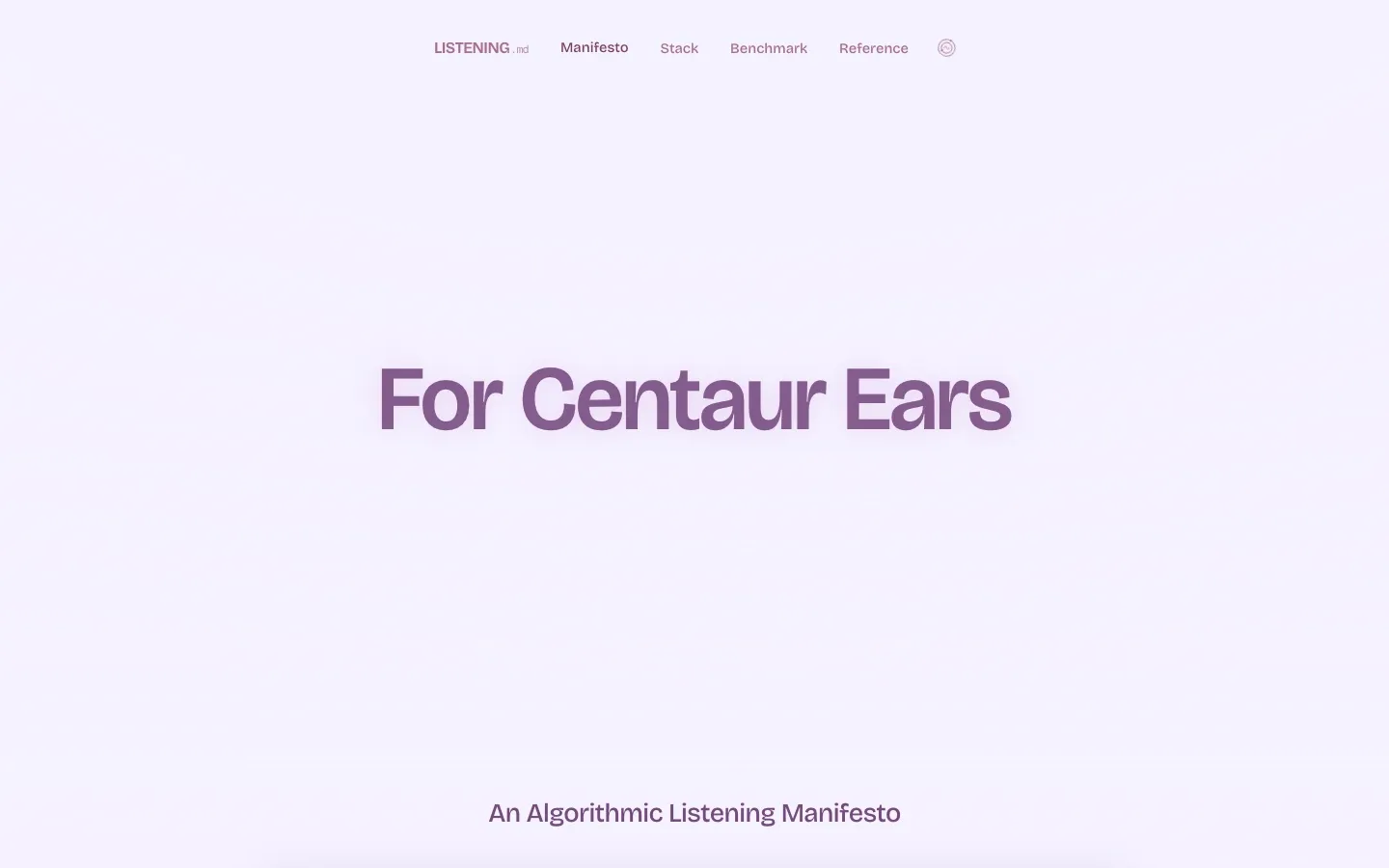 Sitio listening.md: el título For Centaur Ears en tipografía morada grande y el subtítulo An Algorithmic Listening Manifesto.