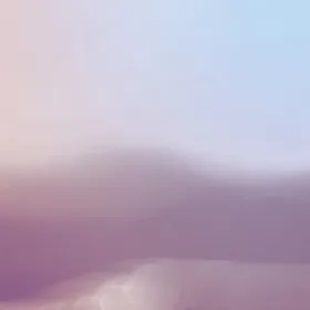 Cubierta de Retorno: cerros violetas brumosos