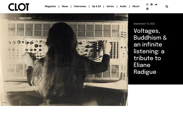 Éliane Radigue en el sintetizador ARP 2500, junto al título del ensayo CLOT